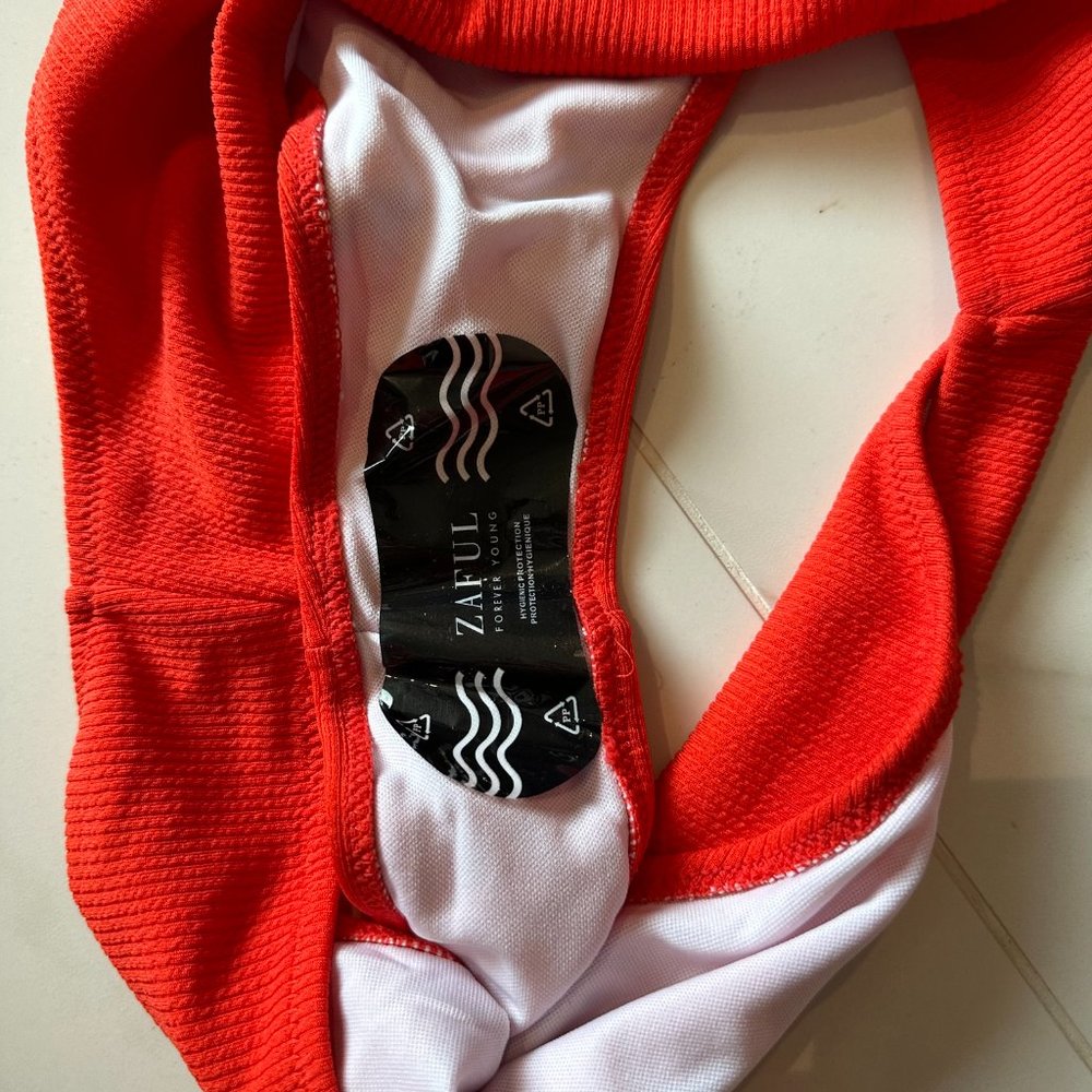 Red Ribbed Zaful Bikini Set - Picture 4 of 4